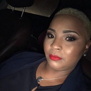 Meet your Posher, Nakia